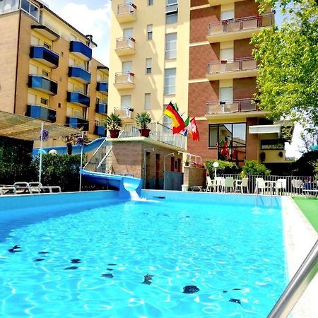 Club Hotel Residence チェゼナーティコ エクステリア 写真