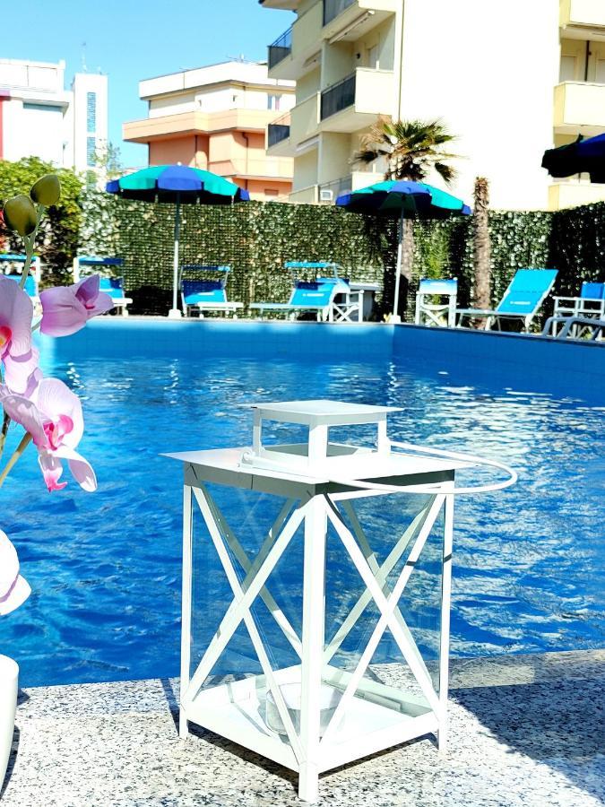 Club Hotel Residence チェゼナーティコ エクステリア 写真
