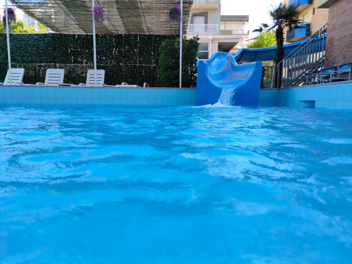 Club Hotel Residence チェゼナーティコ エクステリア 写真