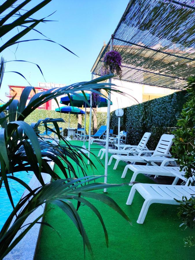 Club Hotel Residence チェゼナーティコ エクステリア 写真