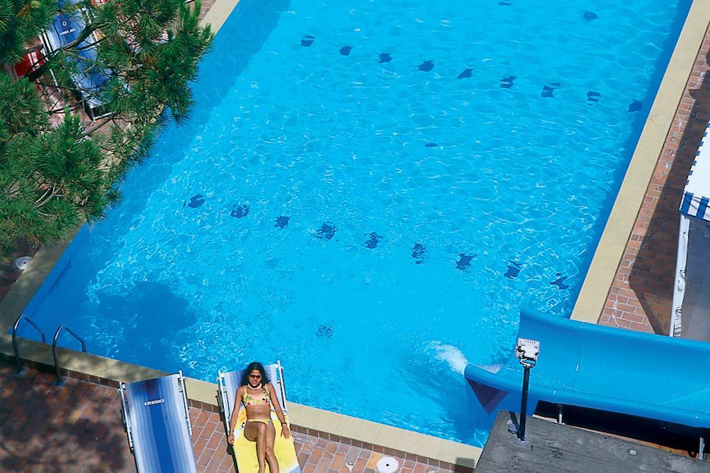 Club Hotel Residence チェゼナーティコ エクステリア 写真