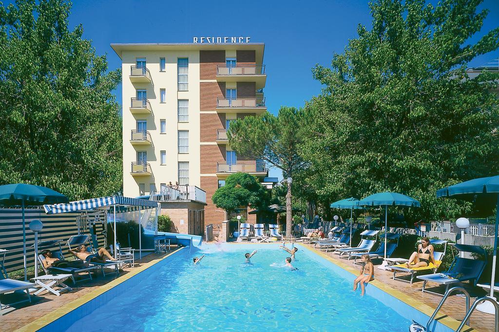 Club Hotel Residence チェゼナーティコ エクステリア 写真