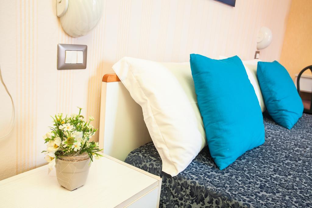 Club Hotel Residence チェゼナーティコ エクステリア 写真